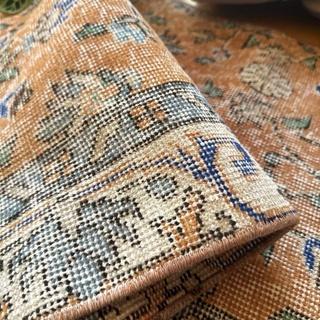 56×120ペールオレンジ　青い花　ボタニカル　トルコヴィンテージラグ