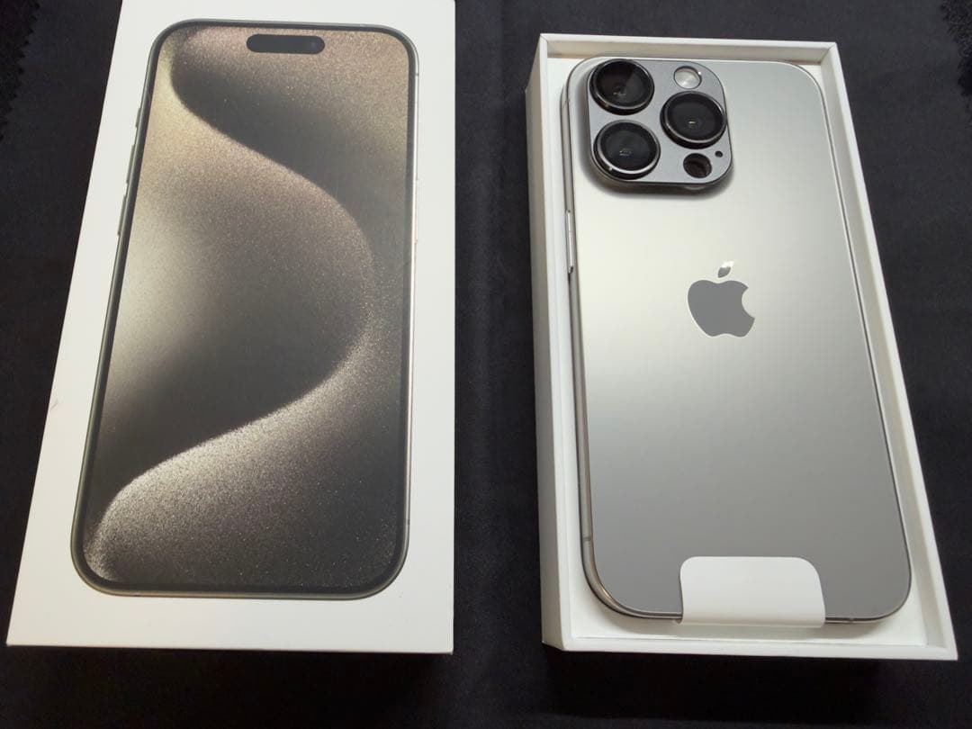 iPhone15 pro ナチュラルチタニウム 256GB SIMフリー