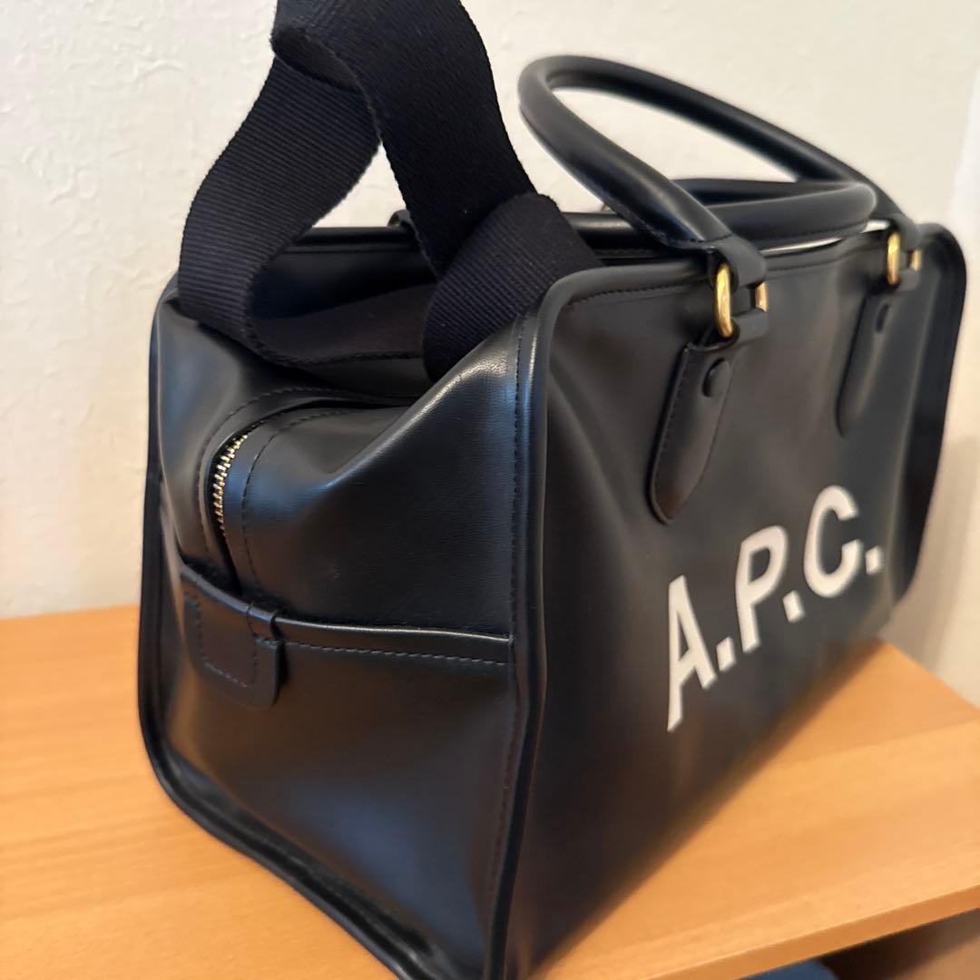 APC ボストンバッグ　2018AW ボーリングバッグ 最終値下　未使用に近い