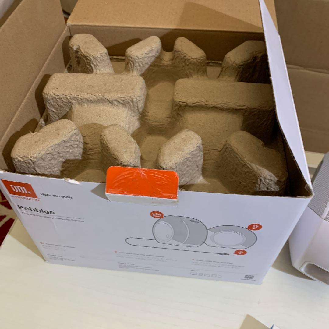 JBL Pebbles 白＆黒の 2箱セット　パソコン用スピーカー　元箱有り