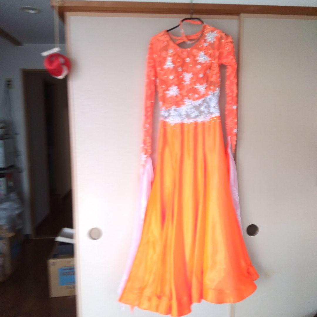 新品オレンジの社交ダンスドレス