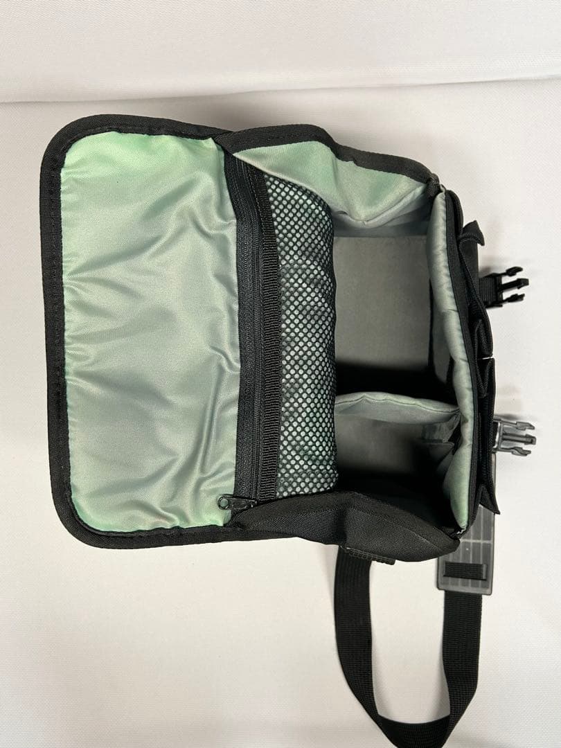 Canon EOS Kiss X6i カメラ 収納バッグ ストロボ 付き