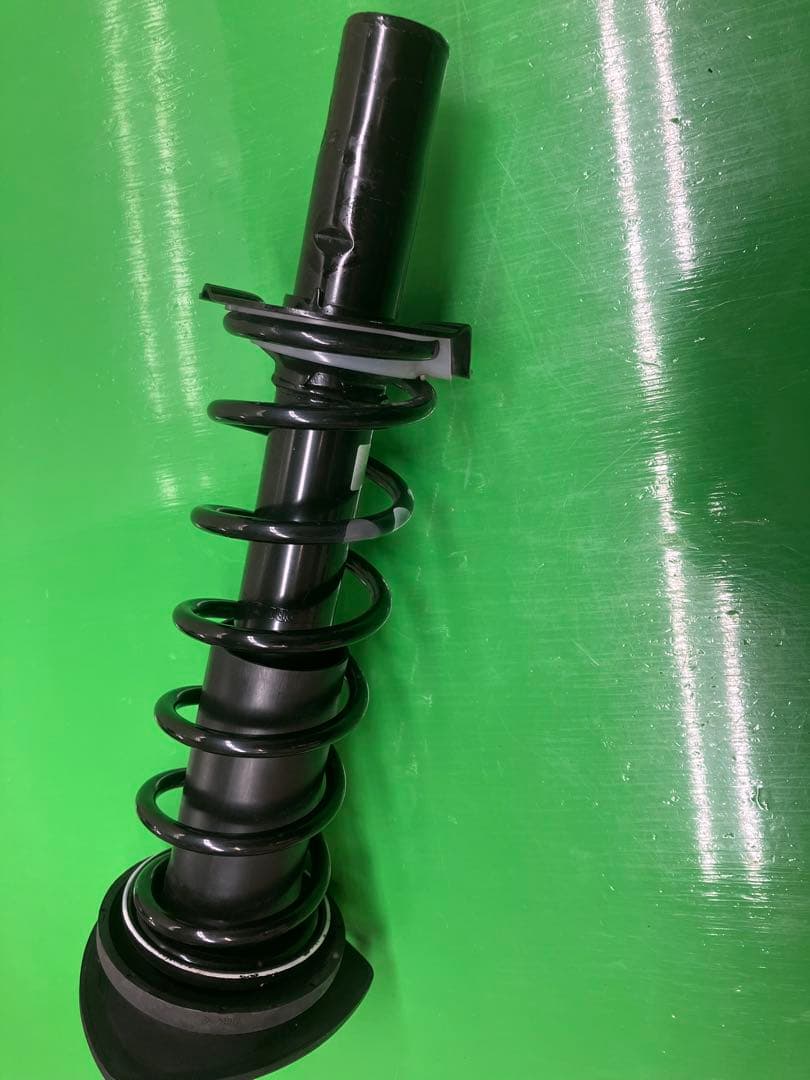 ホンダS660 リア２本ほぼ新車外し純正ショクアブソーバー美品