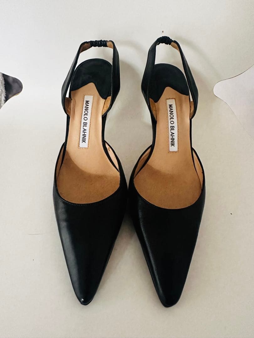 MANOLO BLAHNIK ブラック スリングバックパンプス