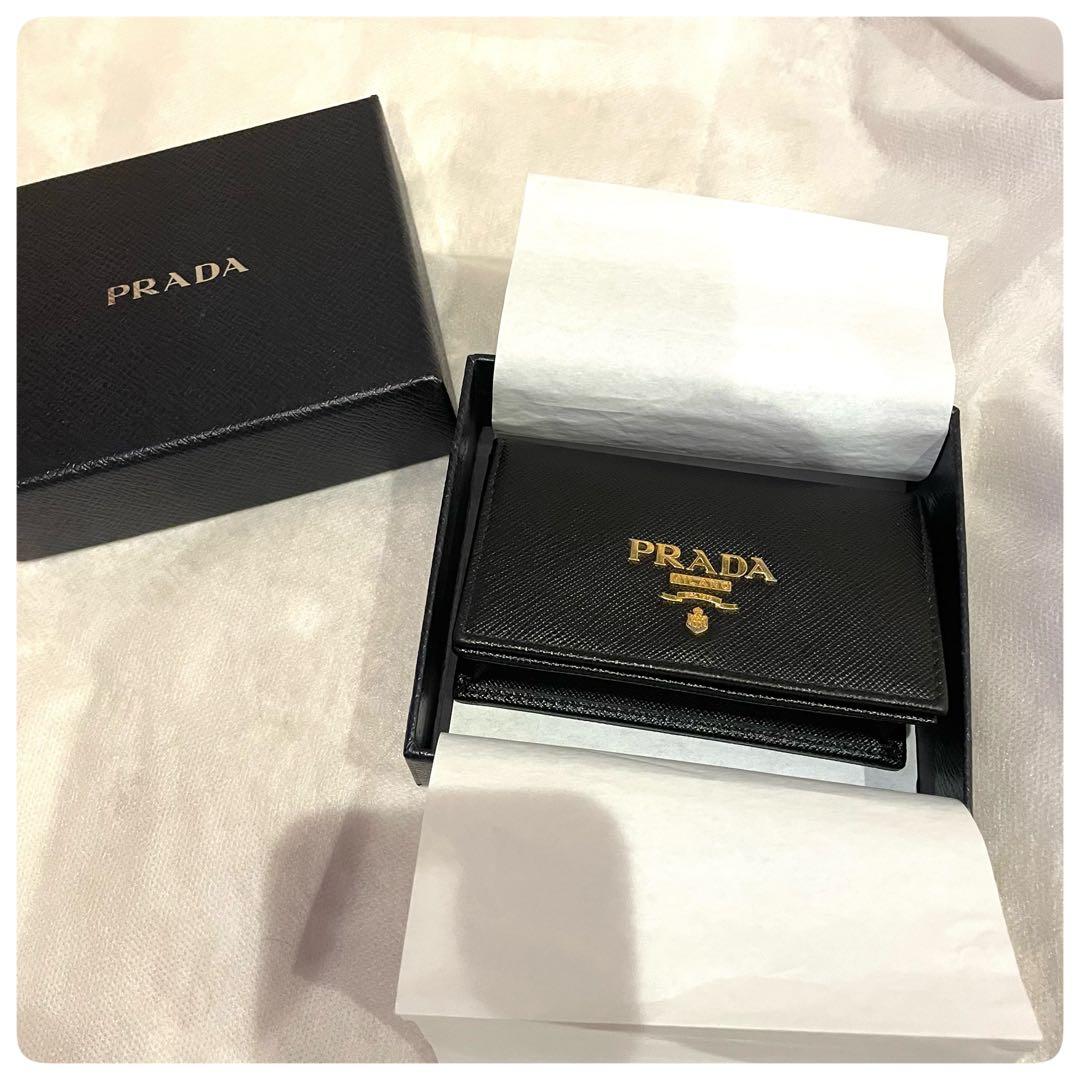 新品未使用✨　プラダ カードケース　名刺入れ ギャランティカード　箱付き