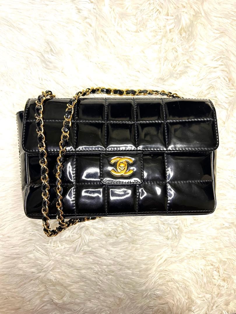 極美品✨CHANEL シャネル ショルダーバッグ ブラック 箱・ギャラ・冊子付き