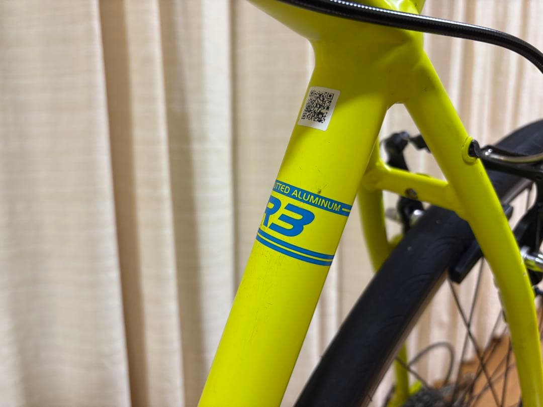 GIANT クロスバイク 直接引渡し限定/横浜及び近隣には無料お届け可能