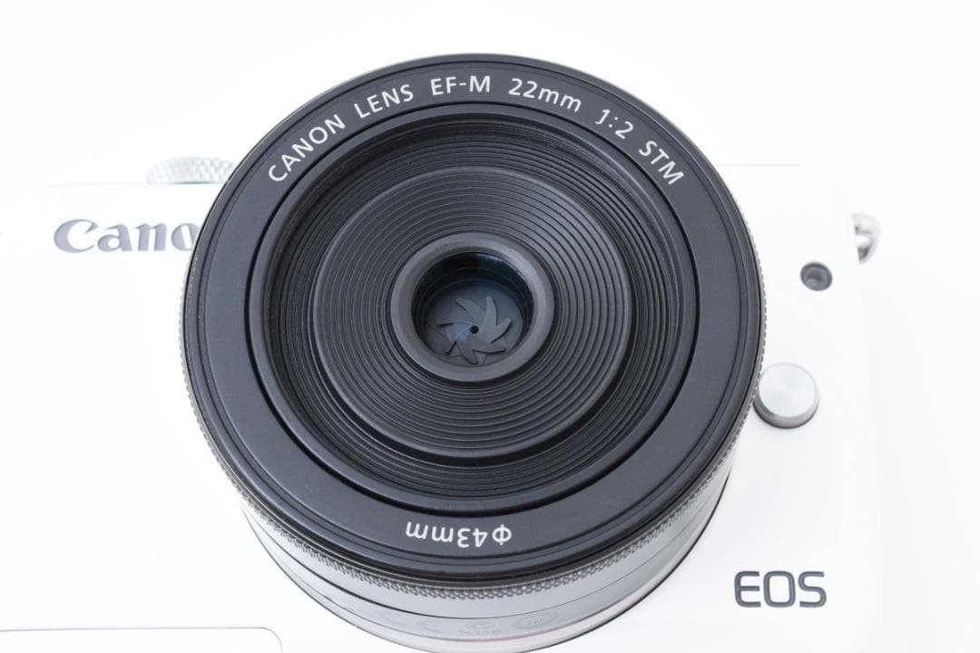 Canon EOS M10 ホワイト パンケーキレンズ EF-M 22mm付