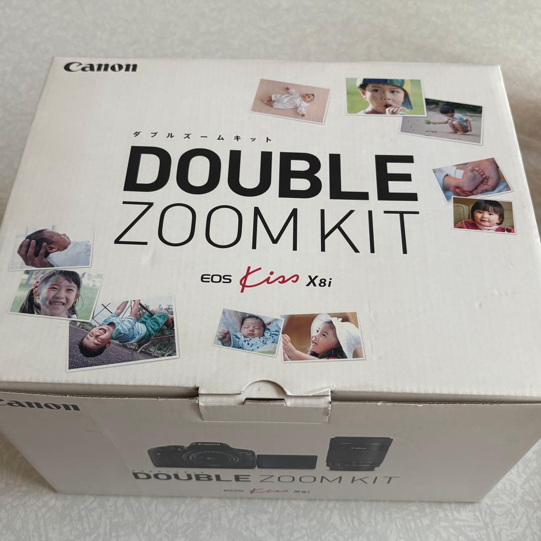Canon EOS Kiss X8i ダブルズームキット