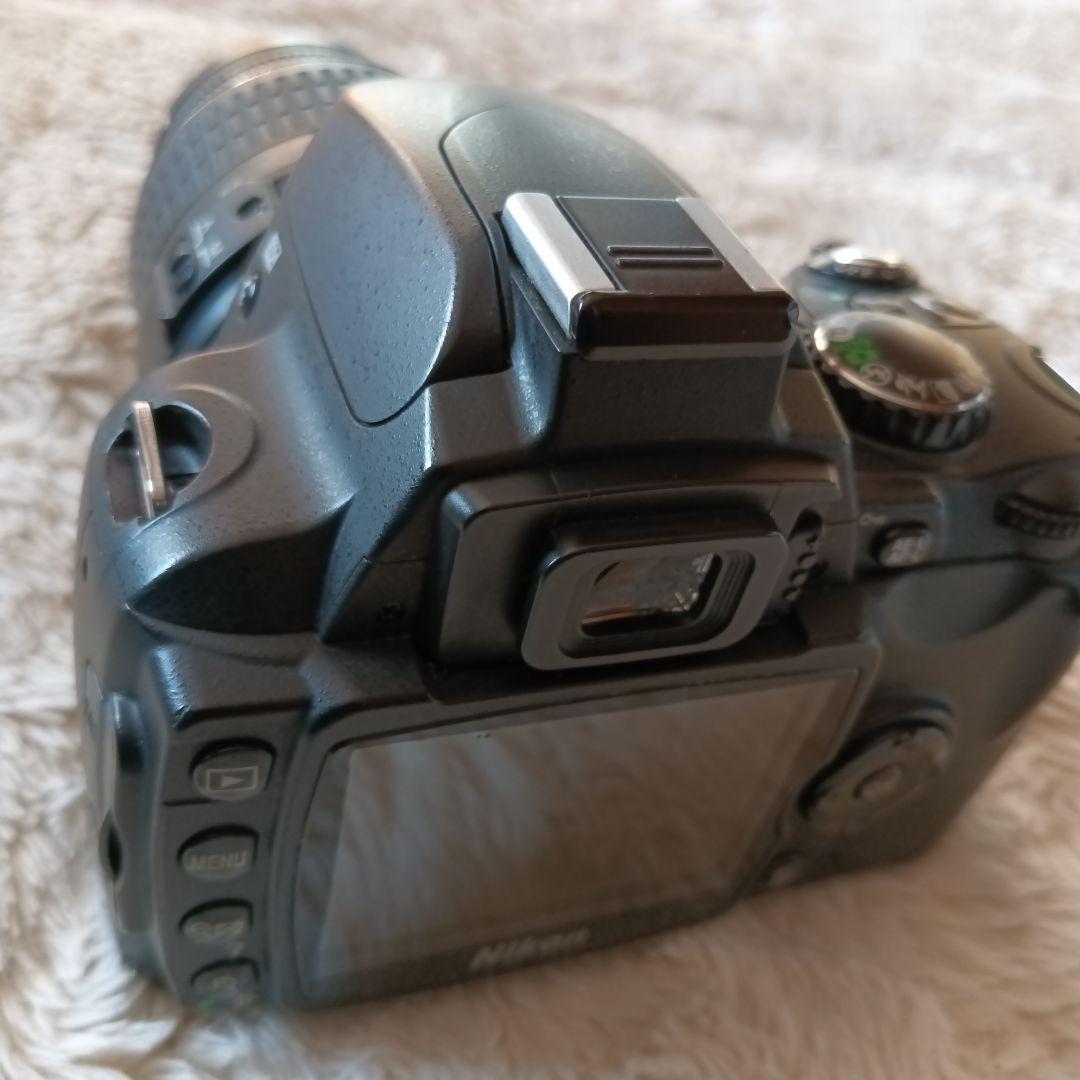 Nikon D40デジタル一眼レフ 18~55ミリ標準ズームセット[極美品]