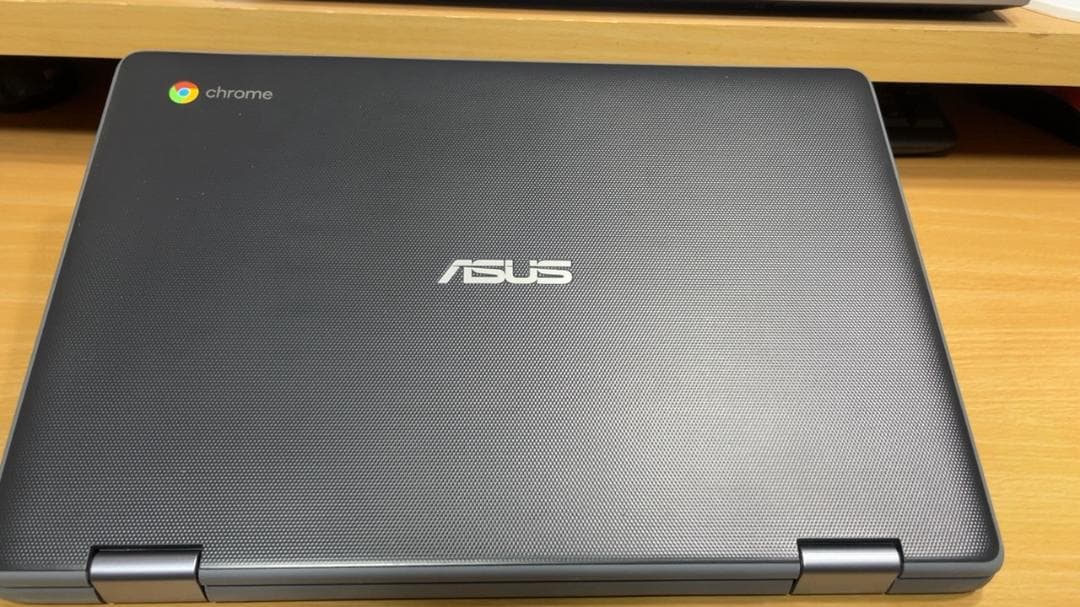 【値下げします！】美品・ASUS Chromebook Flip C214MA