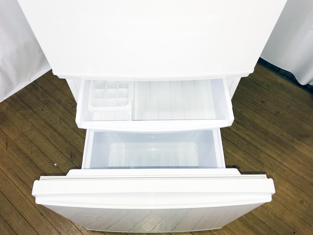 玄関前！送料無料★SHARP 137L 冷蔵庫【SJ-D14A-W】