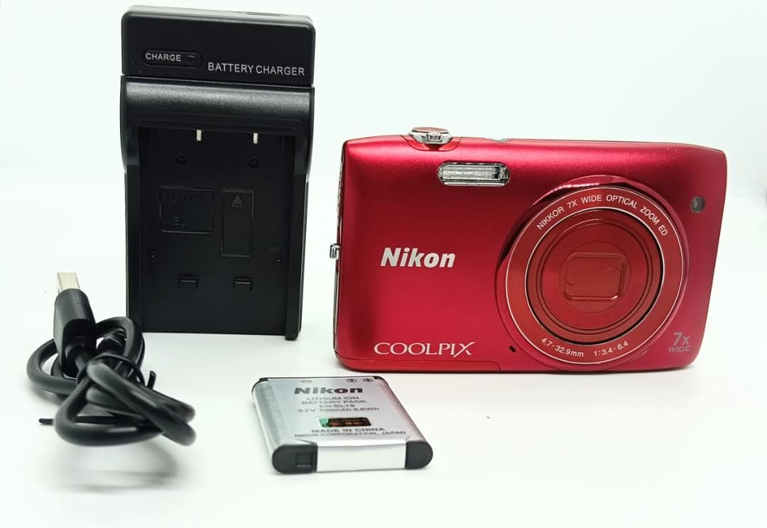 デジタルカメラ Nikon COOLPIX S3400 Red 20.1MP 7x Zoom