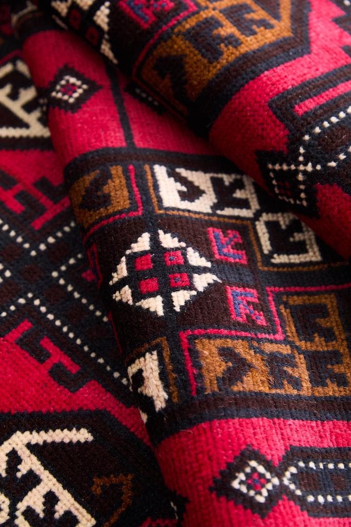 ヴィンテージラグ　トライバルラグ　バルーチ族(199×103cm)茶・赤・紺・黒