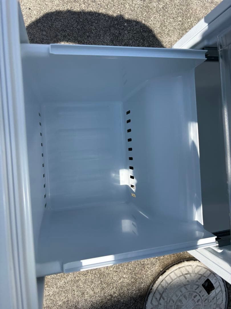 ヤマダ冷凍冷蔵庫　156L 大容量ドアポケット　LED照明　2023年製