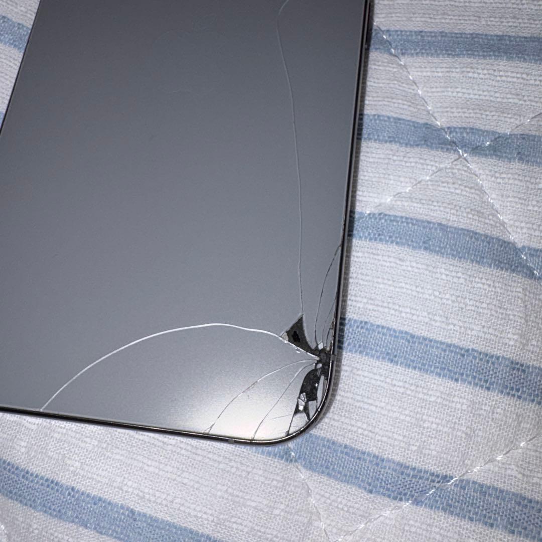 【液晶交換済*非純正】iPhone 15 Pro シルバー 本体