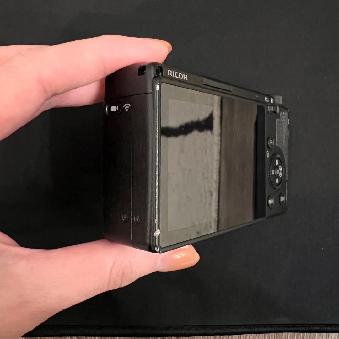 RICOH GR Ⅲ シャッター数1420枚