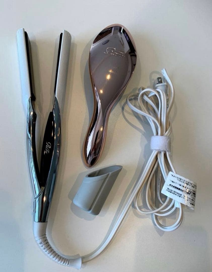 ReFa（リファ） ビューテックストレートアイロンとリファエールブラシ