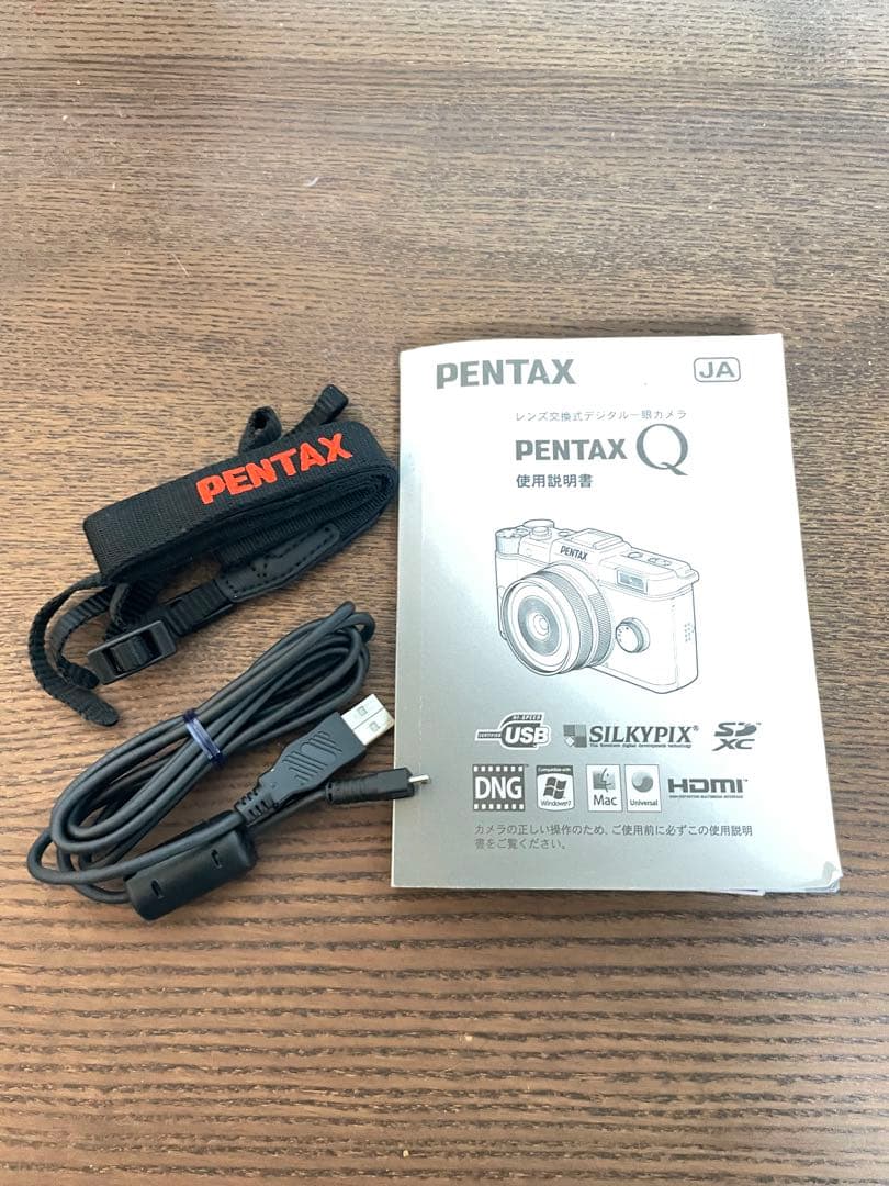 PENTAX Q （ブラック）ミラーレスカメラ 本体と付属品、純正箱に入れて発送