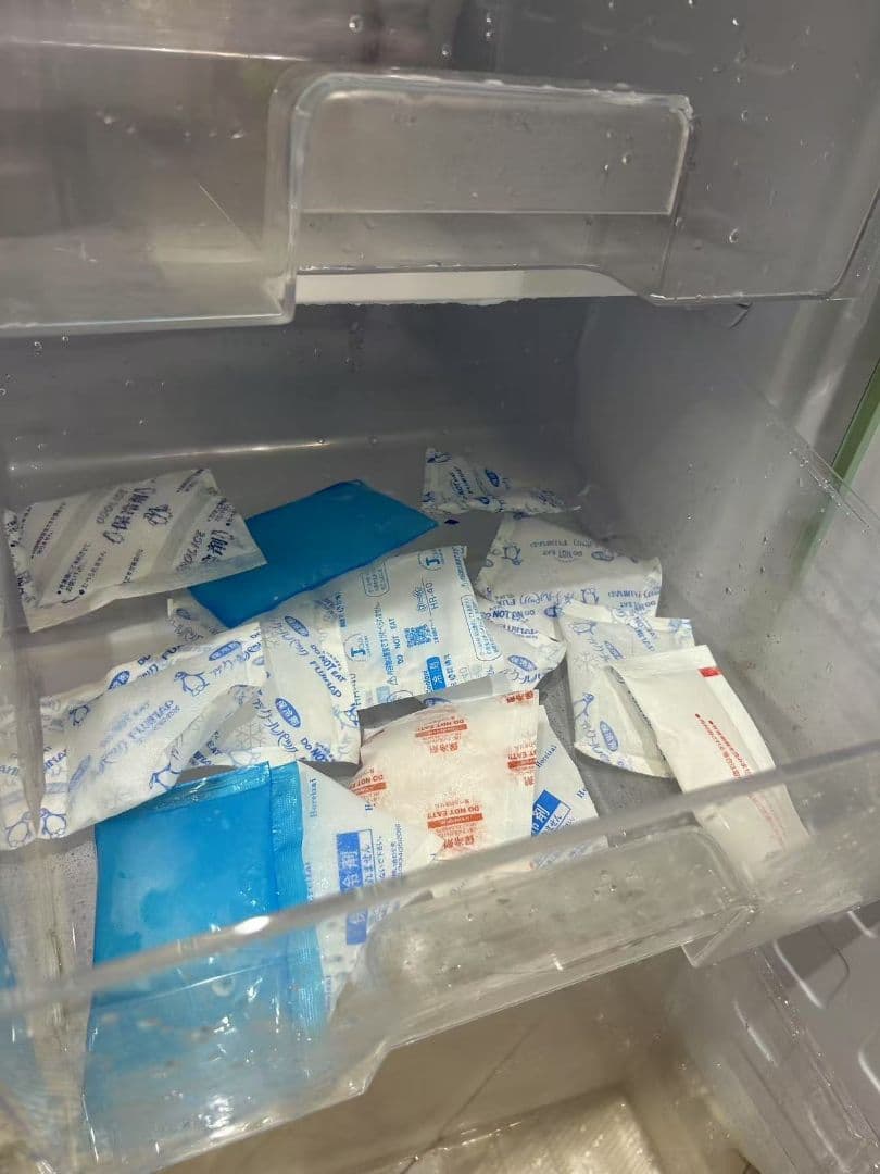 2020年製　レトロデザイン　冷蔵庫　単身用　130L 小型　一人暮らし