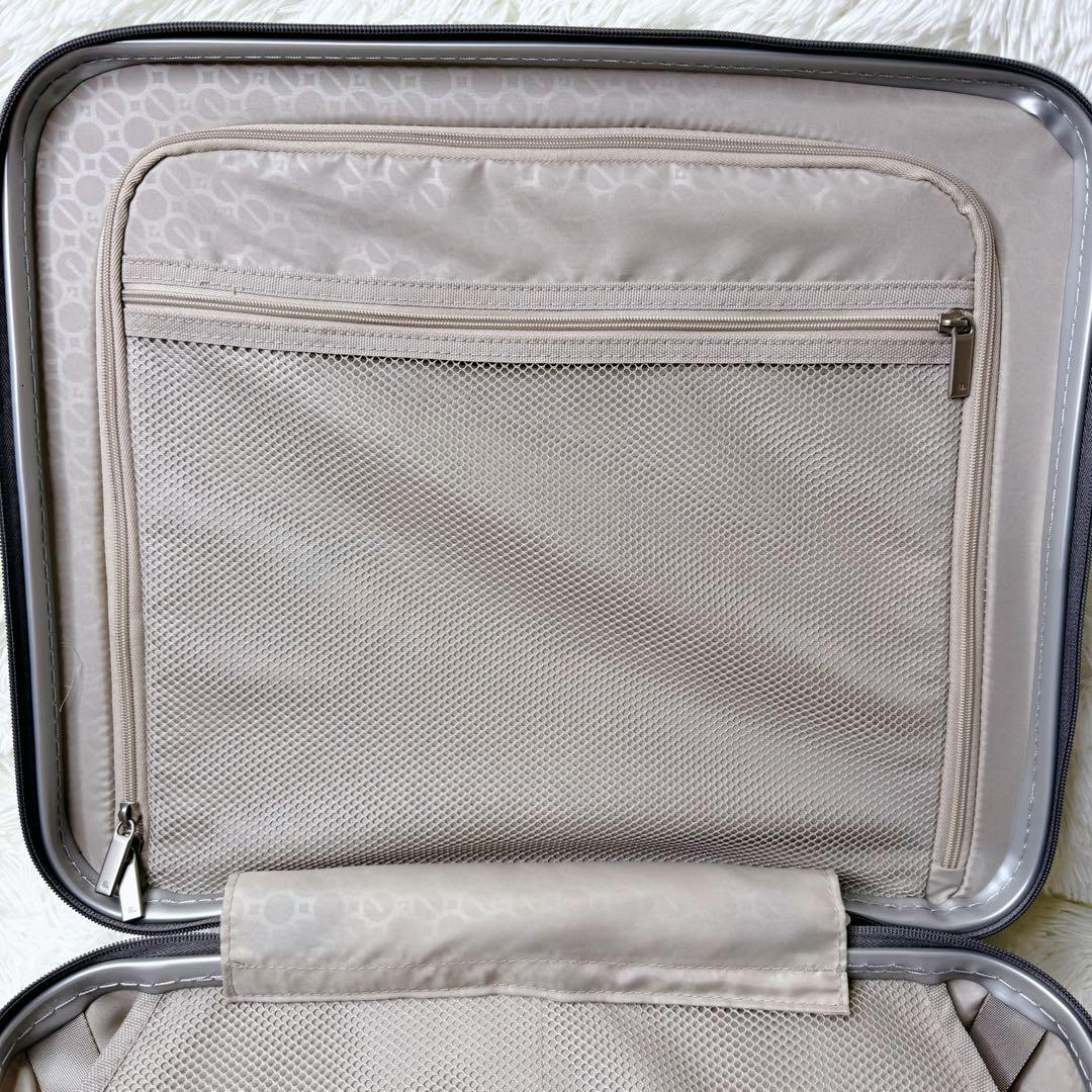 ace. スーツケース パリセイド　35L ホワイトカーボン　TSAロック