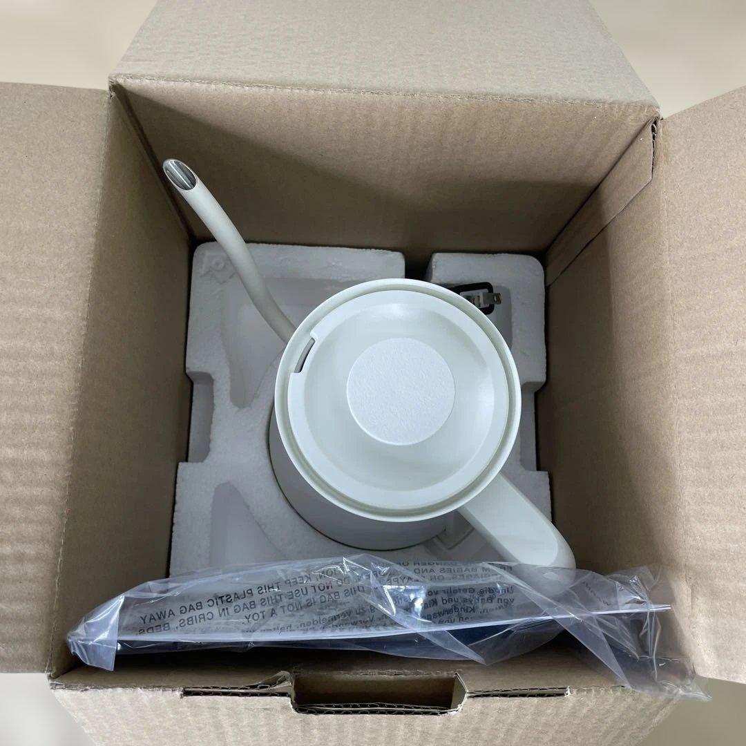 極美品　BALMUDA バルミューダ　電気ケトル ホワイト