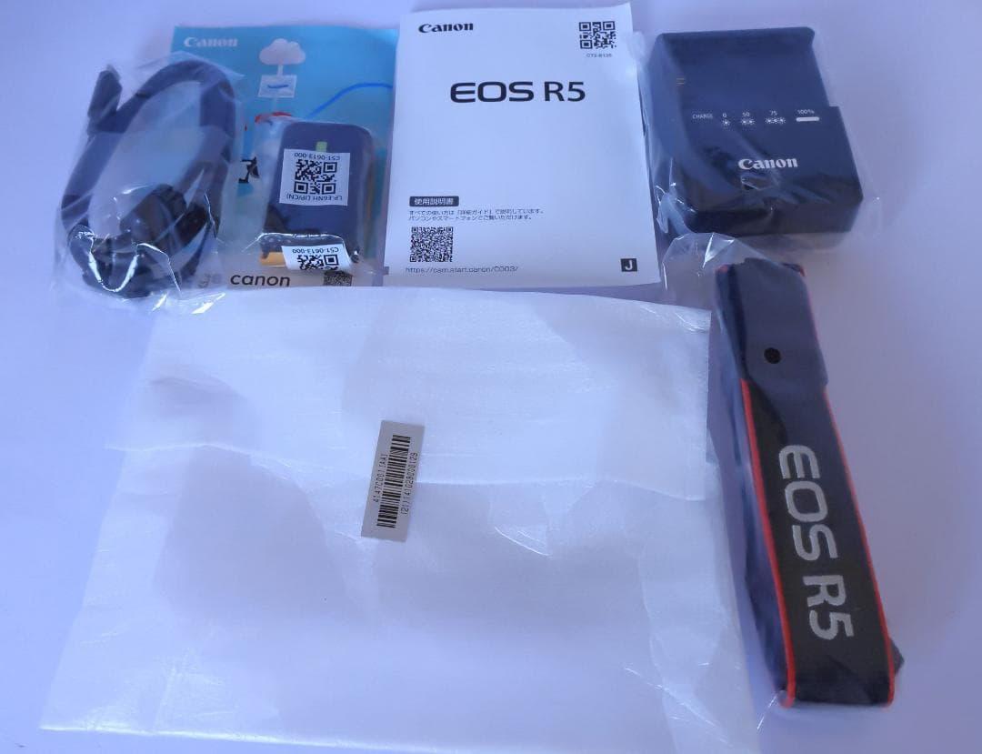 Canon EOS R5用のカメラを除くすべての新品状態の付属品