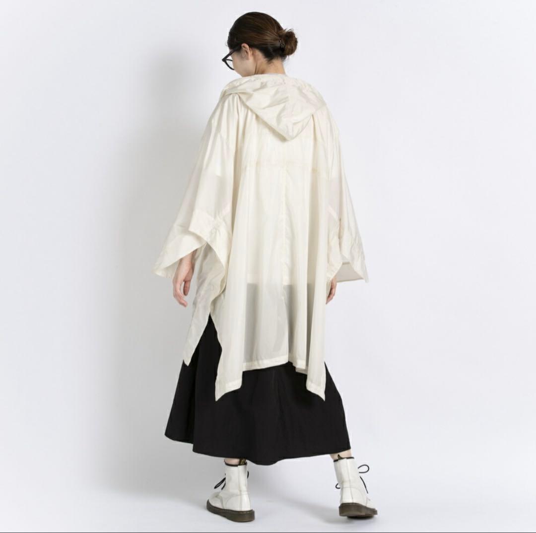 【新品・未使用品】MONCLER モンクレールPRINTSEPSポンチョコート