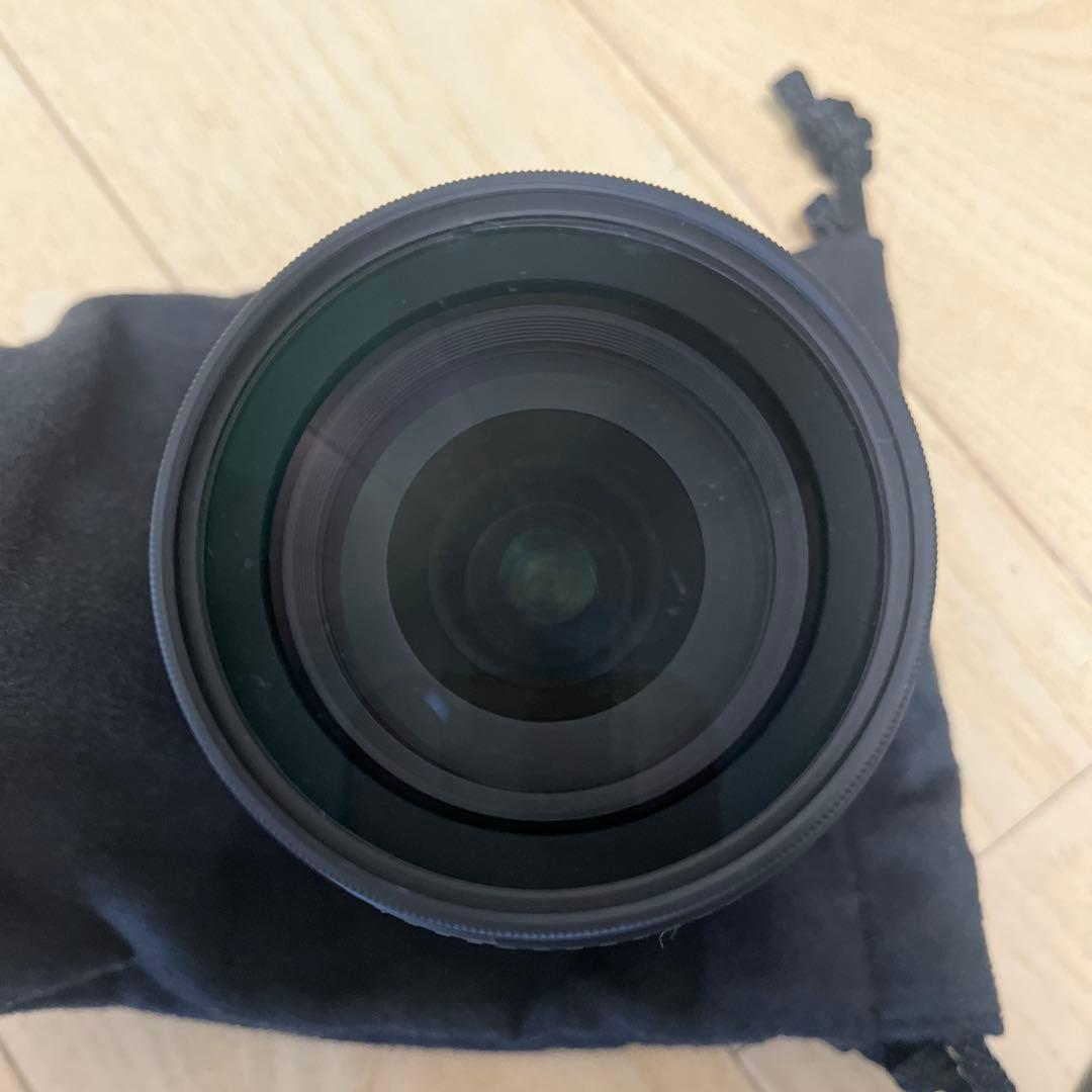 Nikon 標準ズームレンズ 18-105mm フード　フィルター付