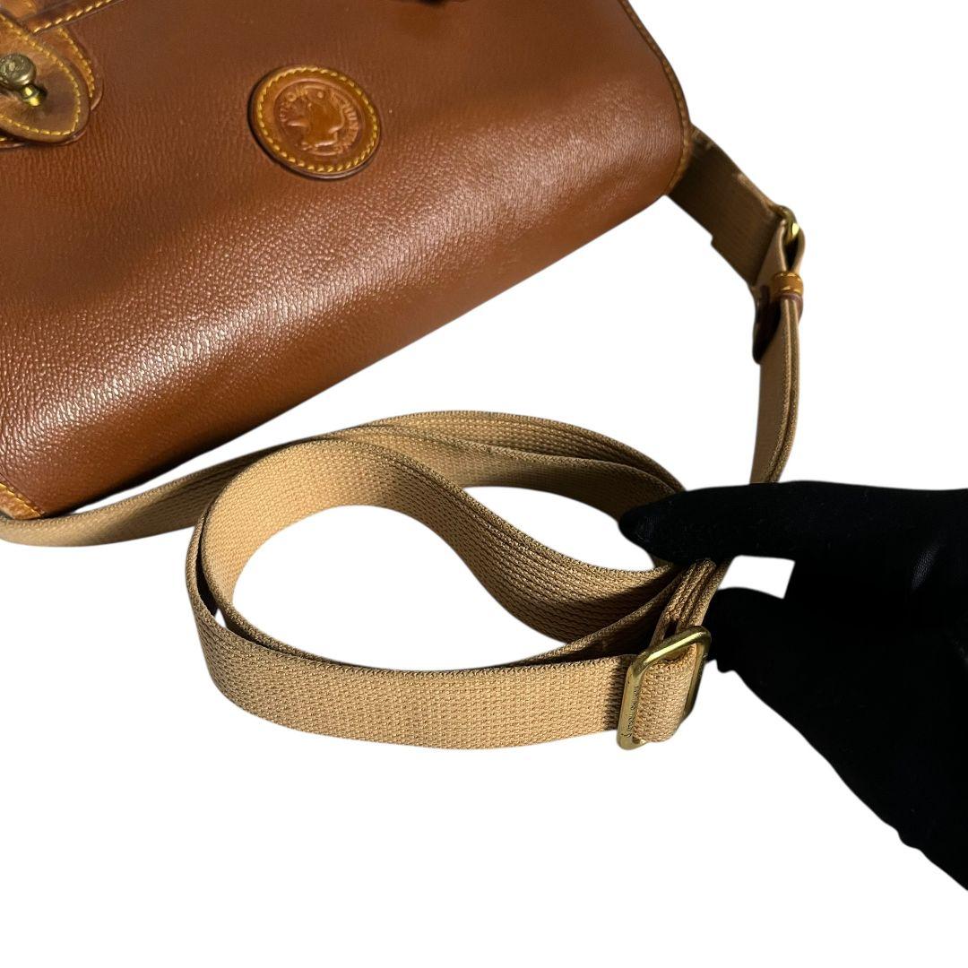 【 良品 】 ハンティングワールド　メッセンジャーバッグ　フラップベルト　レザー