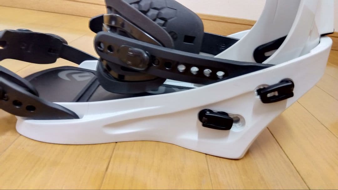 FLUX　ビンディング　XF　Mサイズ