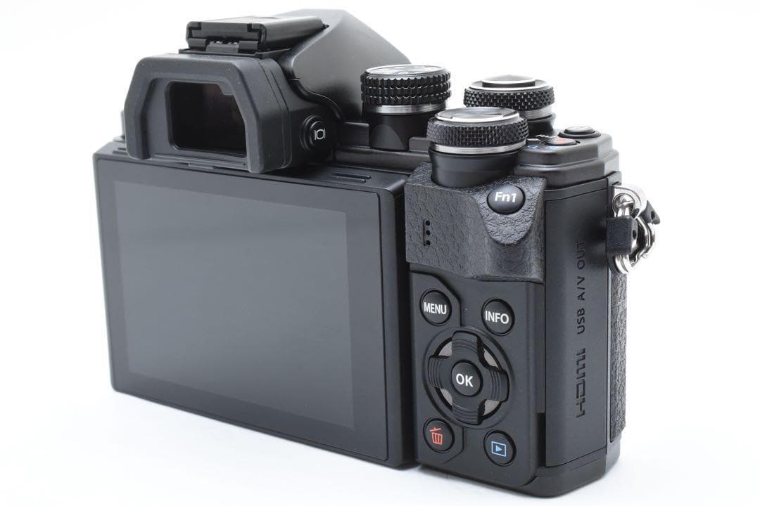 【新品級】OLYMPUS E-M10 Mark II Wi-Fi搭載