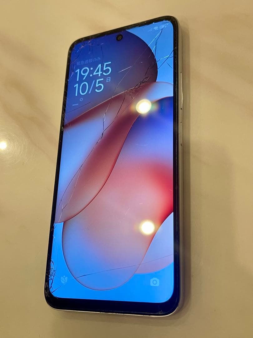 Redmi 12 5G 256GBモデル ポーラーシルバー 画面割れあり