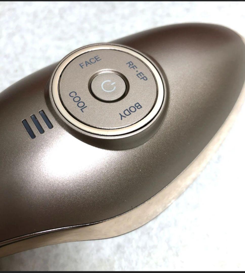 決算セール　IKKO　Eclat 美顔器 RF-EP