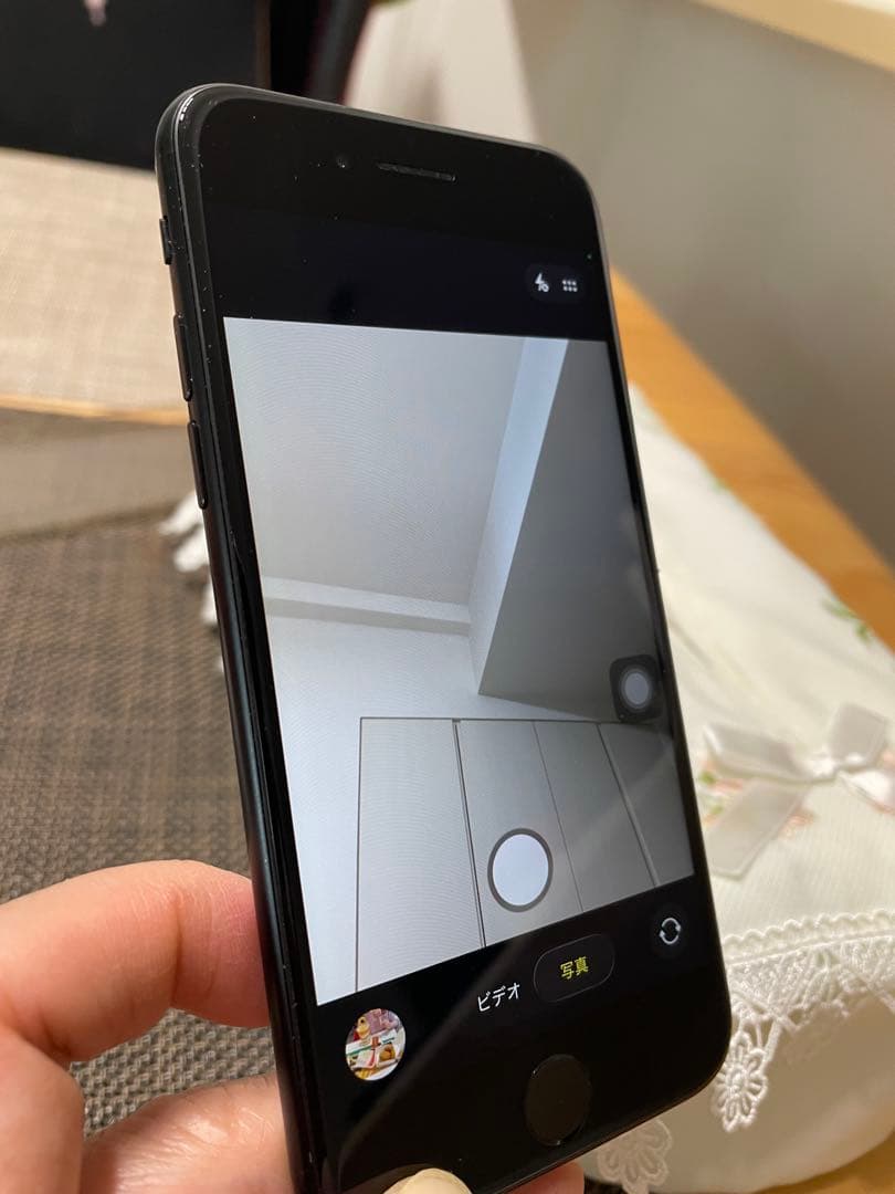 Apple iPhone se2 ブラック本体　64g