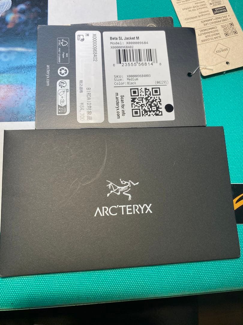 美品Arc'teryx アークテリクス　ベータSL