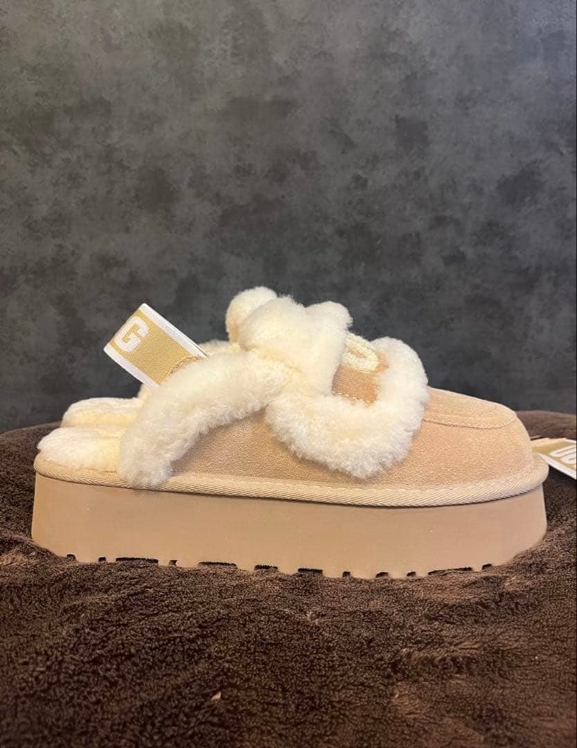 UGG アグ　ベージュ 厚底サボサンダル　ブーツ 25CM