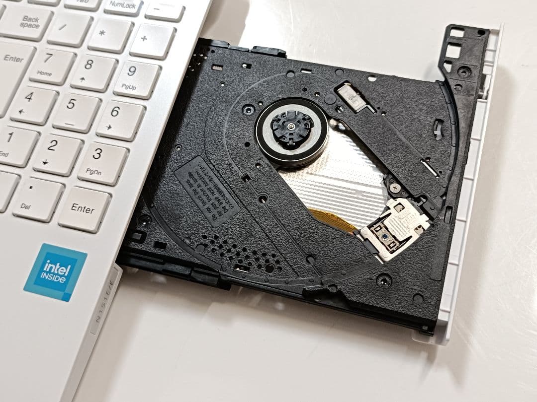 2023年製 Windows11 NEC SSD 15.6型 ノートパソコン