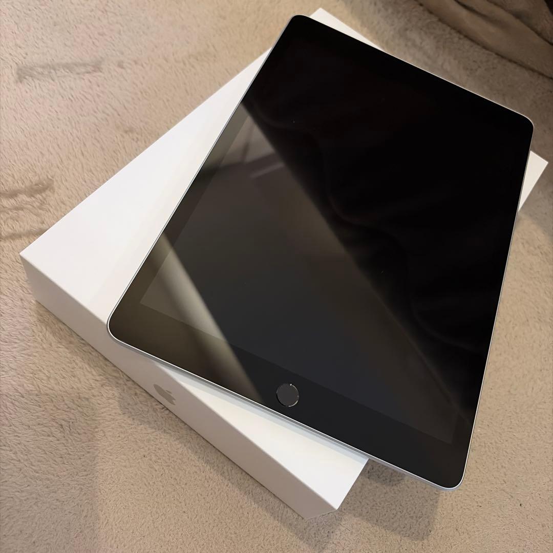 iPad 第9世代 256GB 10.2 シルバー Wi-Fiモデル 本体
