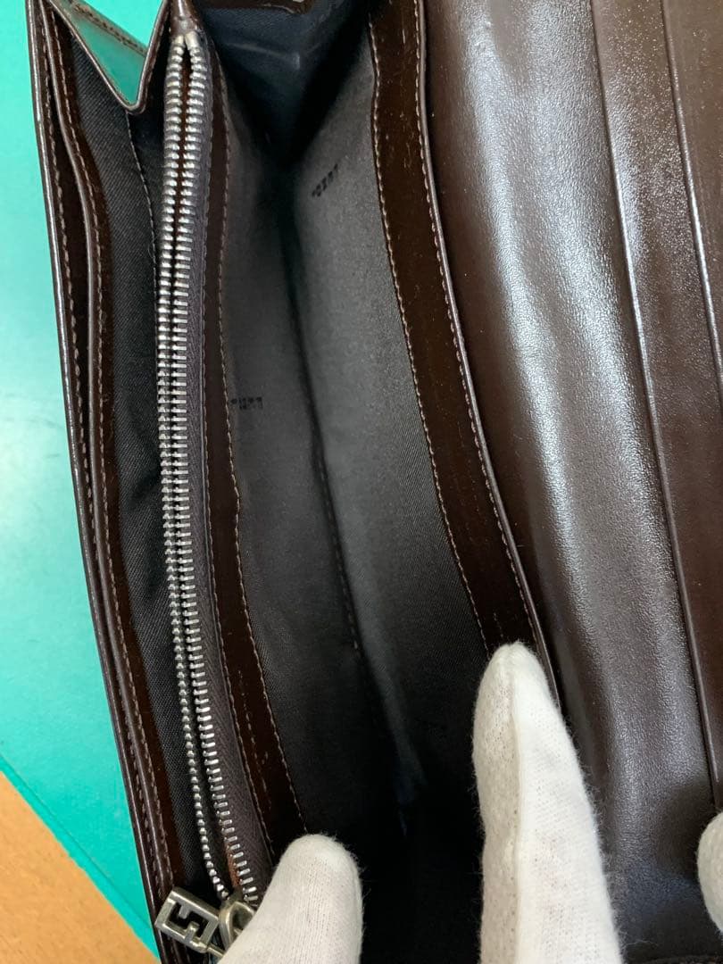 美品 正規品 FENDI フェンディ ズッカ柄 長財布 財布 FFロゴ ブラウン