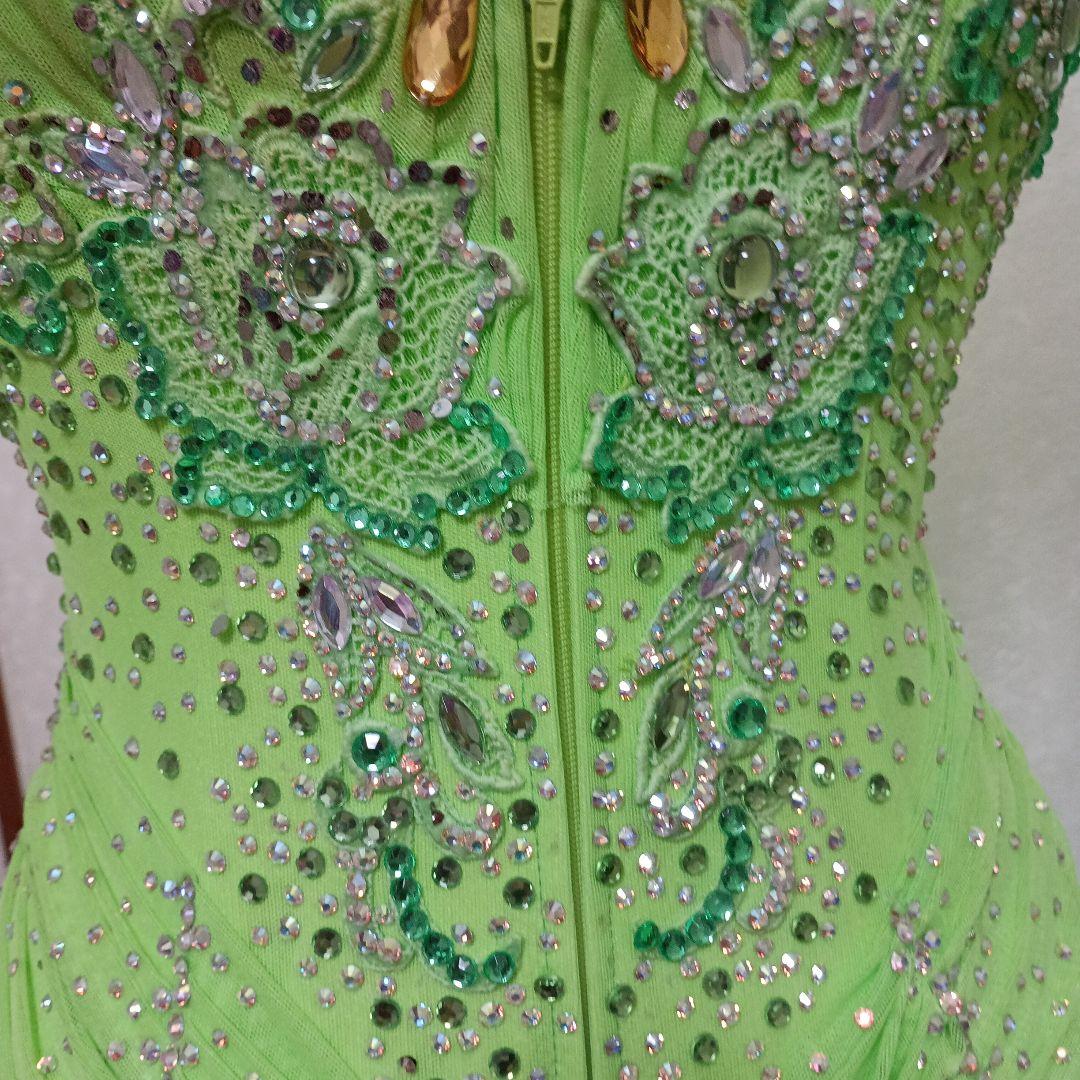 グリーン社交ダンスドレス　　白樺ドレス