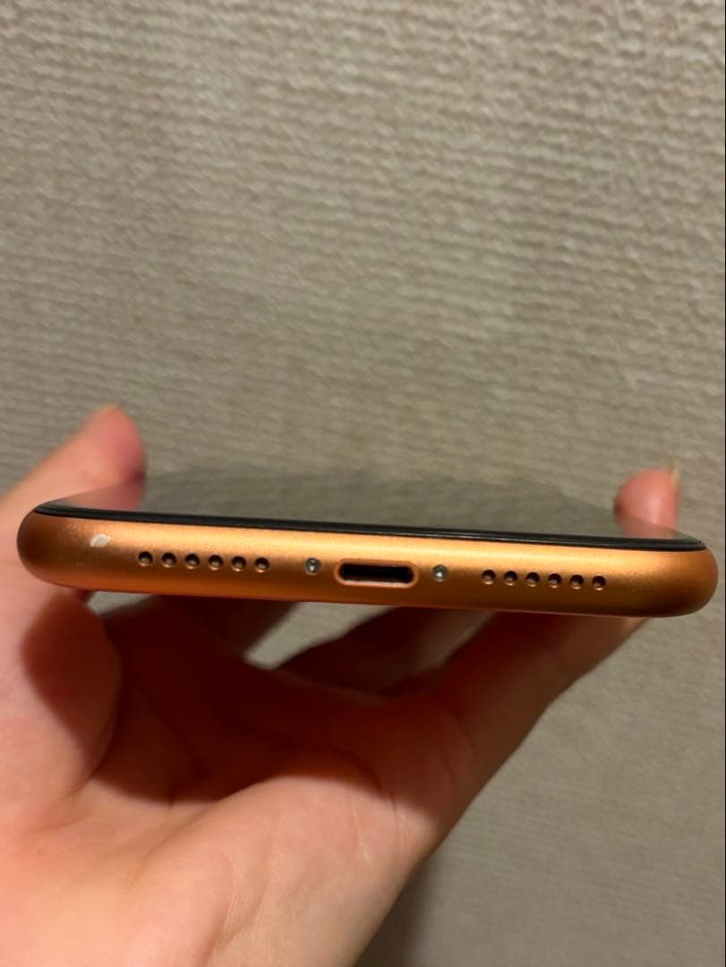 iPhone XR コーラル