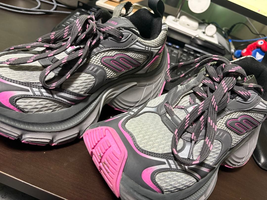 バレンシアガ　10xl グレーピンク　42