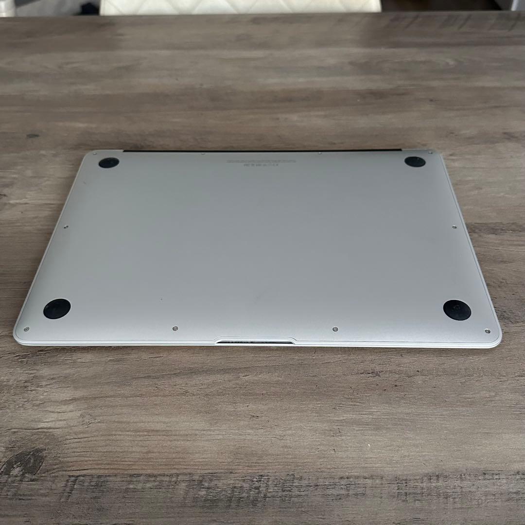 動作OK MacBook Air 13 2015 i5 8GB 128GB