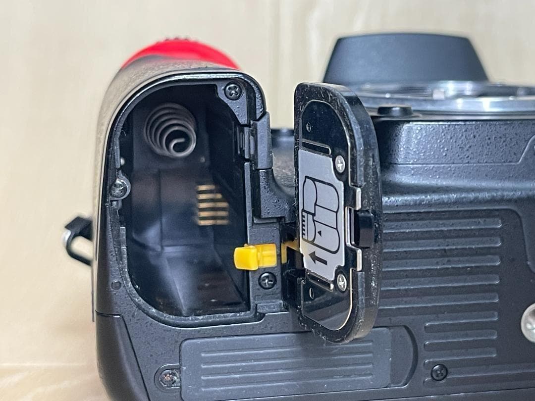 Nikon D7000 ニコン ボディ