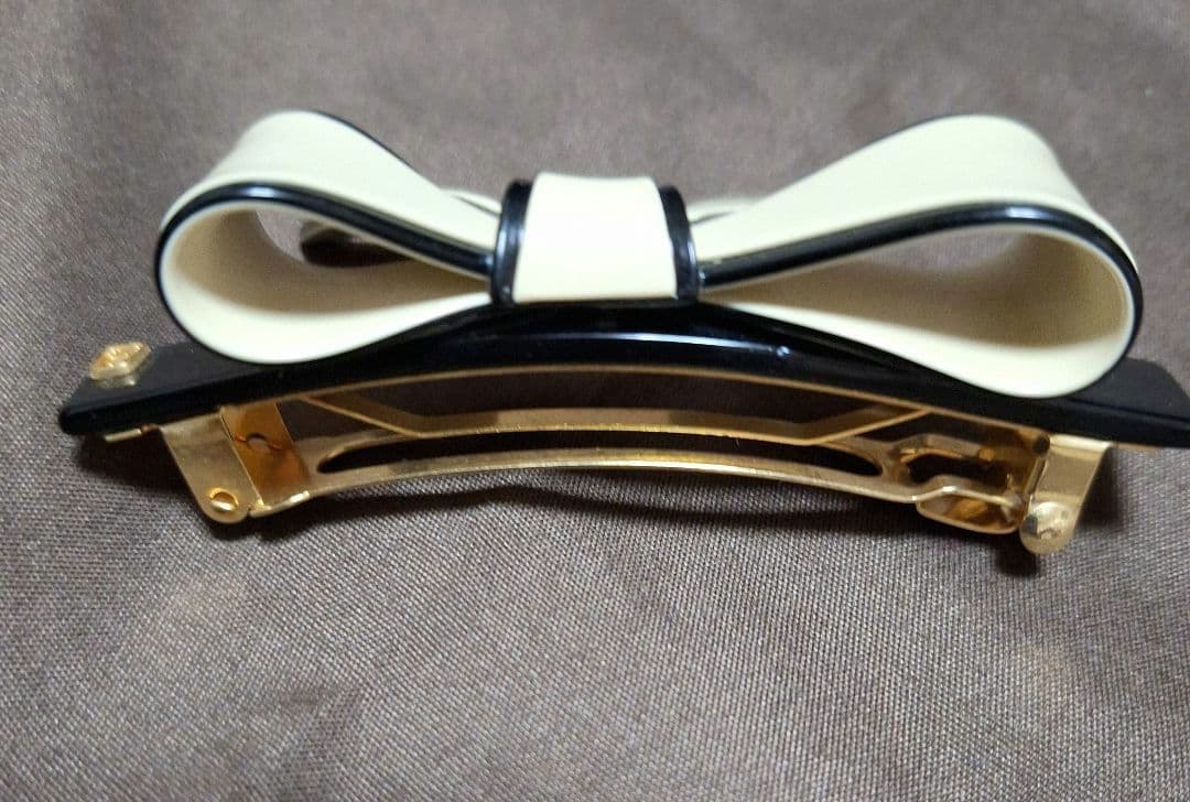 再お値下げ　美品　アレクサンドルドゥパリ リボン バレッタ