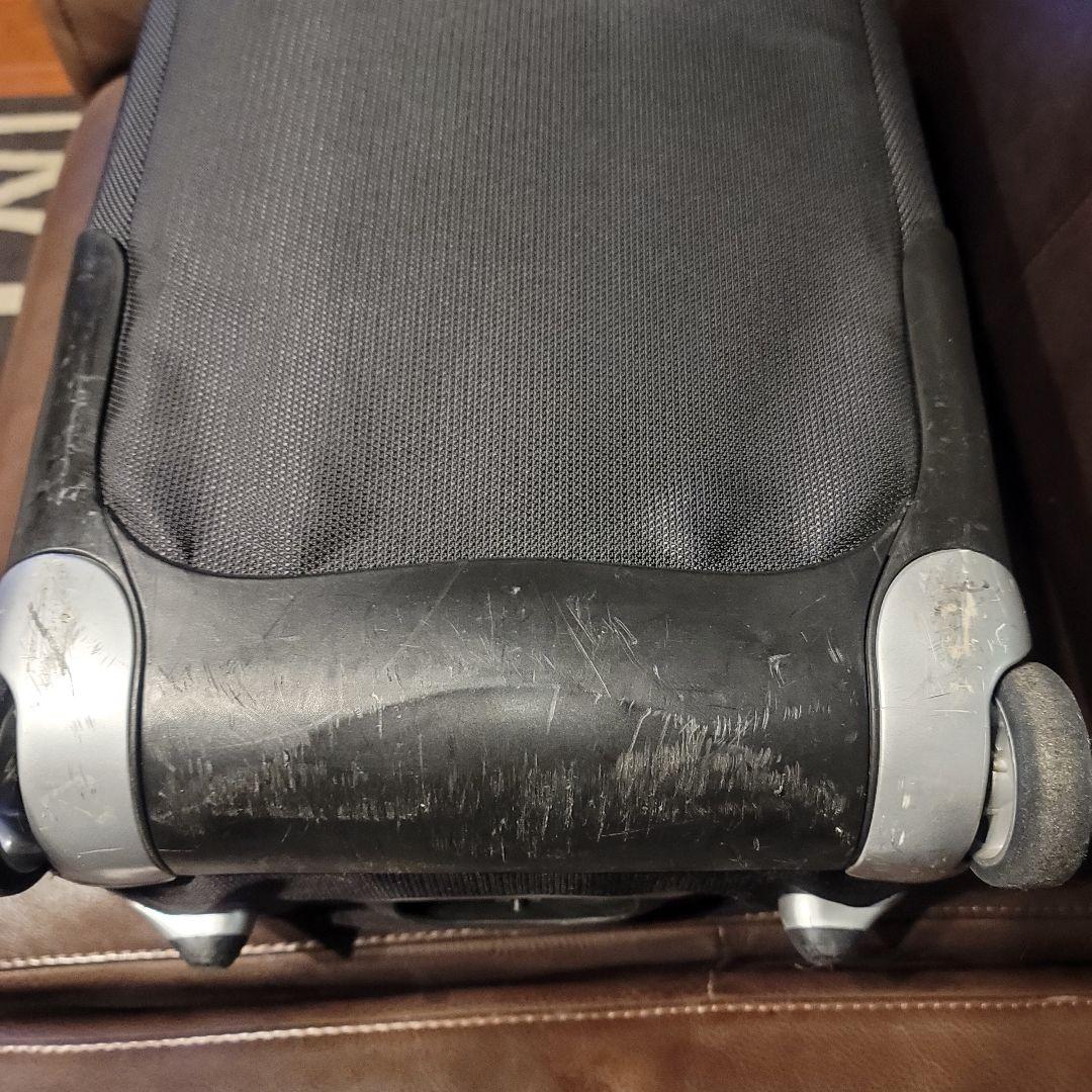 TUMI 数量限定貴重モデル　キャリーケース　ハンドル向き回転機能付き