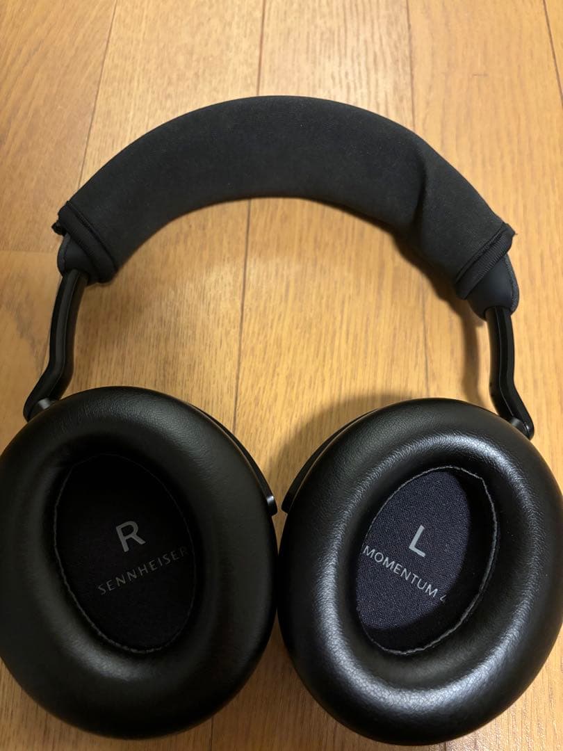 超美品 Sennheiser MOMENTUM 4 Wireless