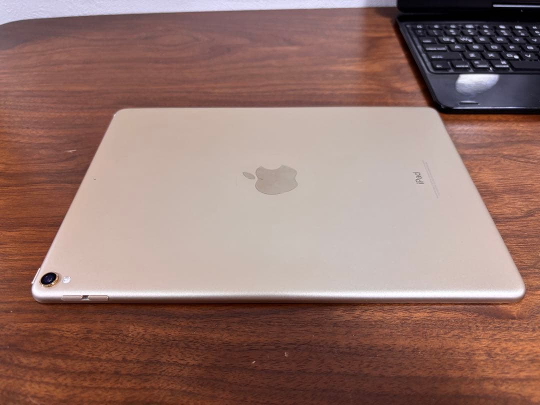 iPad Pro 10.5インチ Wi-Fiモデル 32GB MQDX2J/A