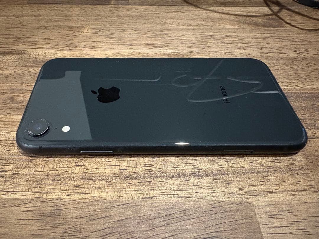 iPhone XR 本体　ブラック